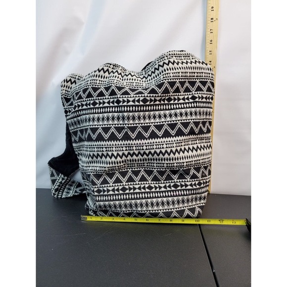 Tribe Azure Shoulder Bag Womens Black White Aztec Cotton Handcrafted Closure Zip - Picture 5 of 10